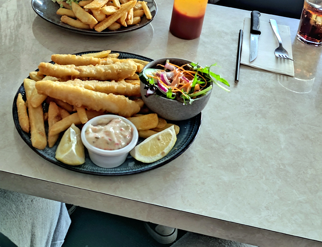 Tea at the Paragon Cafe, Goulburn, NSW - 25/01/25